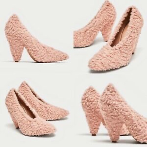 Fur Pink Heels Many have seen this piece as Gold - Picture 2 of 2